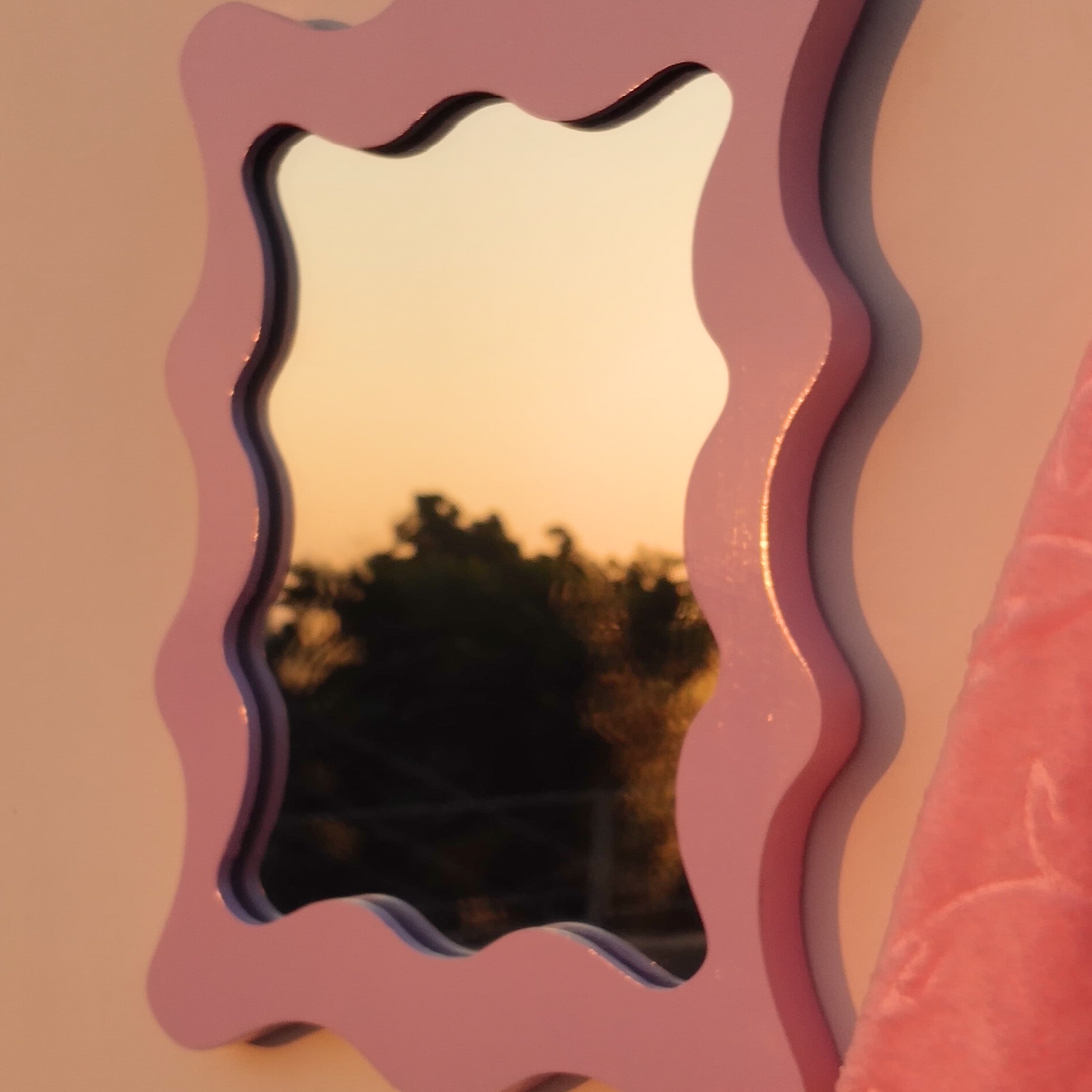 Squiggle Mirror