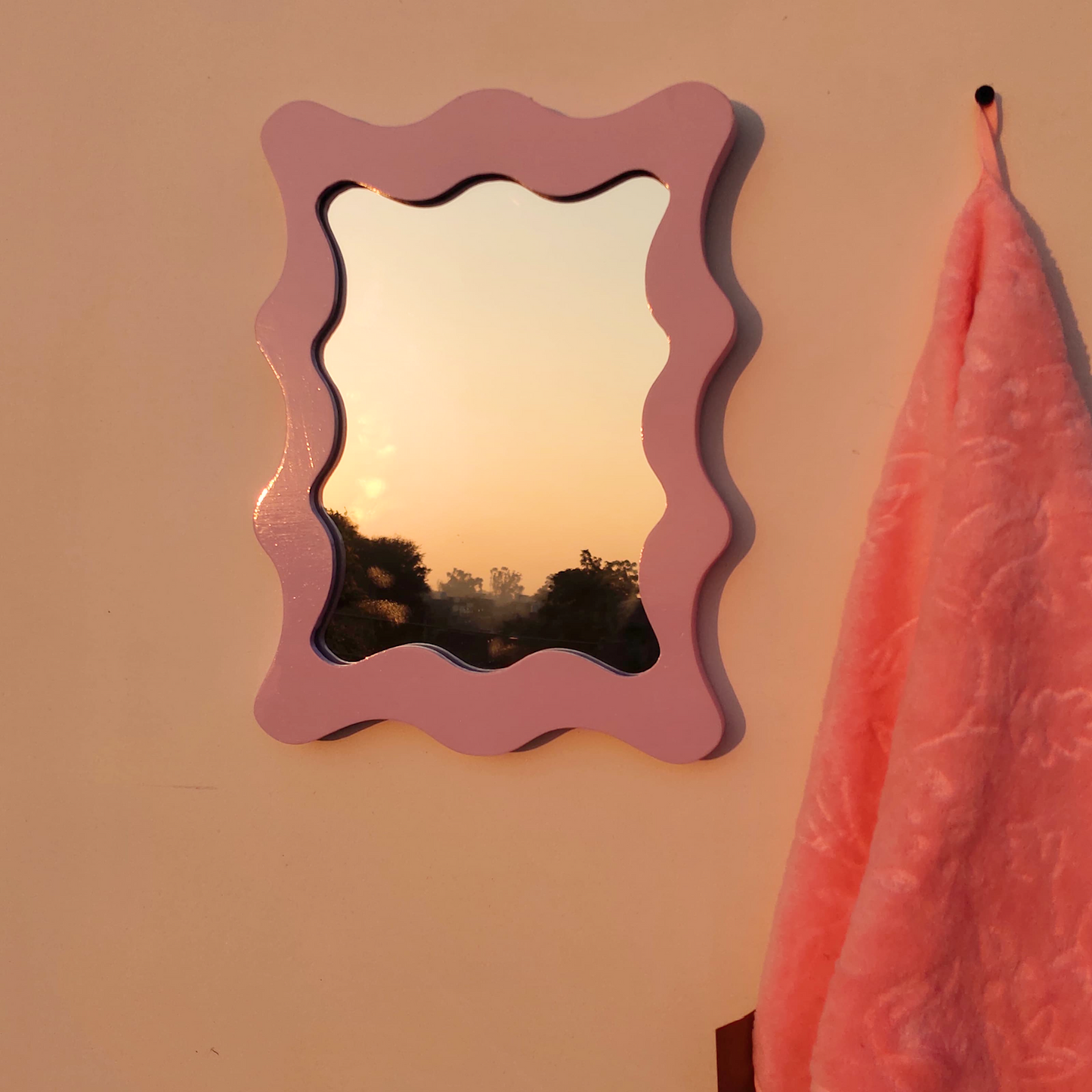 Squiggle Mirror