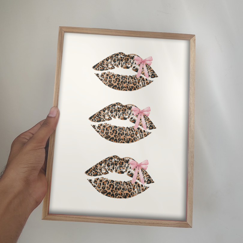 Sassy Leopard Kisses Print
