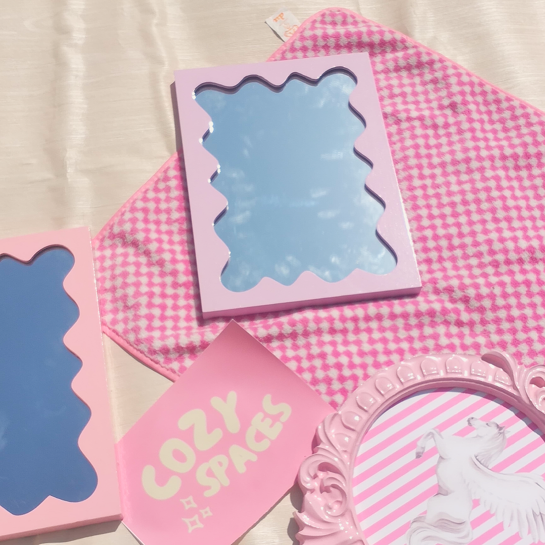 Cute Wavy Mirror