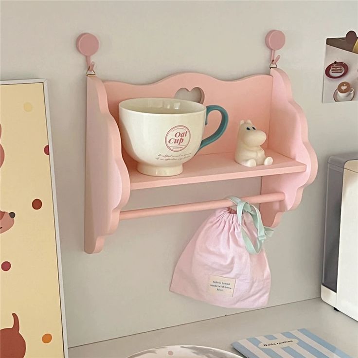 Kawaii shelf