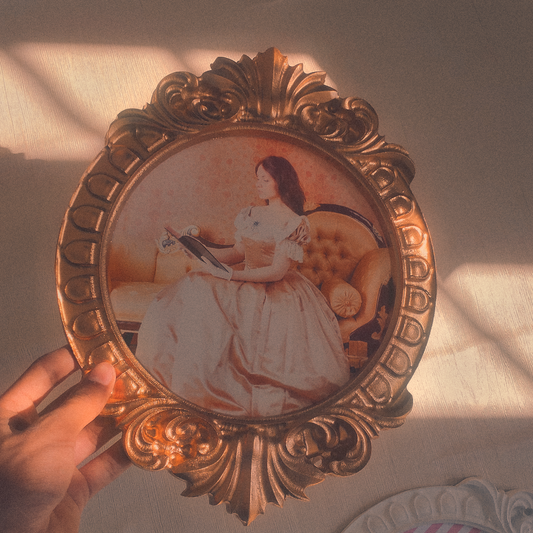 Golden Mid Century Victorian Oval Picture Frame