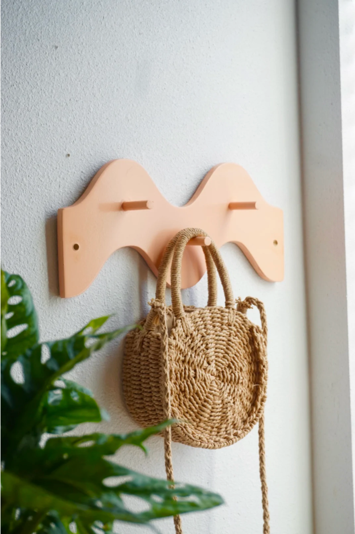 Wavy wall Hook