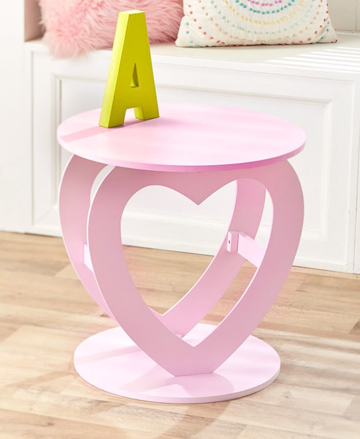 Heart Shaped icon Table