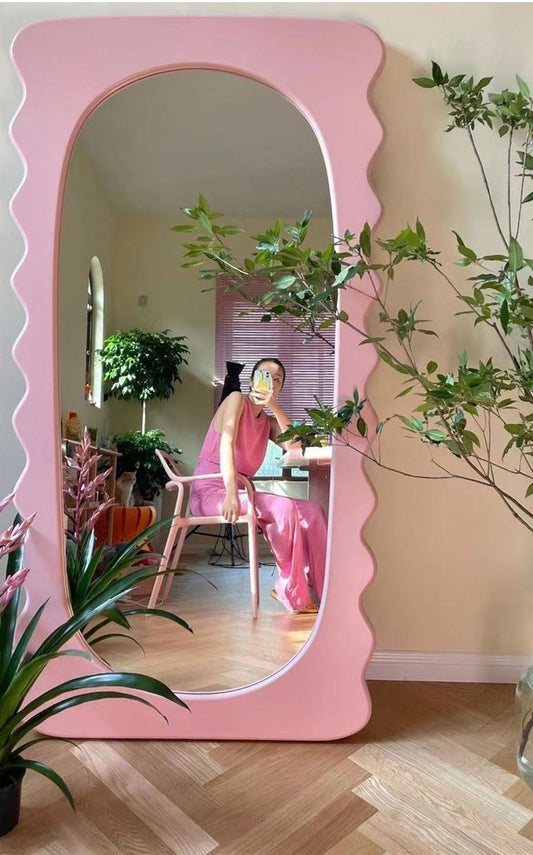 Waving Mirror